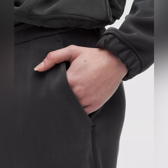 NWOT Lulu Softstreme High-Rise Pant (Size 2) - Picture 3 of 9